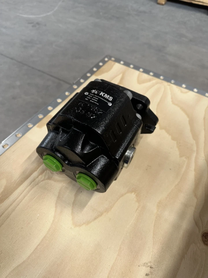 Hydraulic Gear PTO Pump, 26 GPM, BD, 4 PORT, SAE-B 13T, 3190 PSI - Image 4 of 4