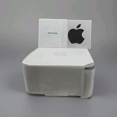 Apple Mac Studio (512GB SSD, M2 Max 12-Core, 32GB RAM) Gray
