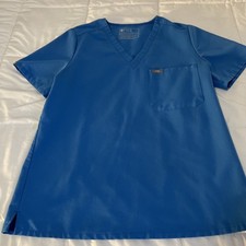Figs by Barco Large blue top. Technical Collection. Excellent condition.
