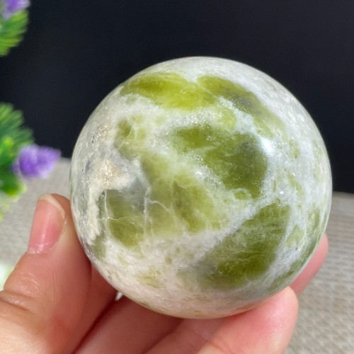 Restauro Sferico di Sfera di Cristallo di Giada Lantiana Lucida Naturale 221g b278 - Foto 13 di 15