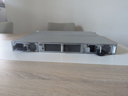 Cisco Nexus Fabric Extender N2K-C2248TP-E-1GE 68-4059-02 48-Port GE 4x 10G SFP+ - Photo 2/2