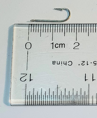 Mustad & Son Round Bent Sea Hooks 6 Flatted Duratin 900MD Sz 569 160pc Fishing - Picture 5 of 6