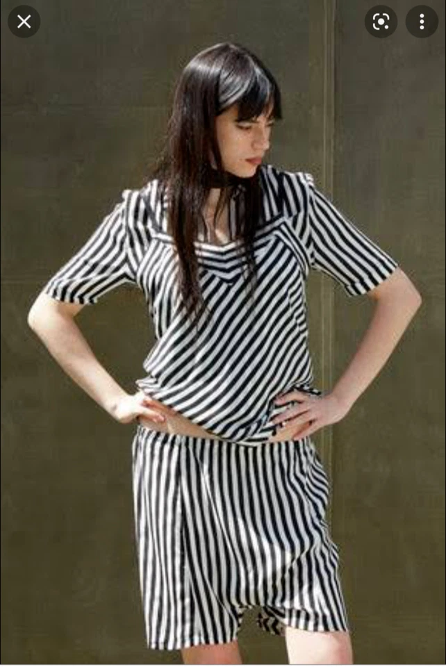 Pantalones Cortos ZAMBESI NUEVO CON ETIQUETAS $250 "Film Noir Bloomers" Rayas de Seda S21-22, Cintura Elástica 1/S Foto 4 de 4