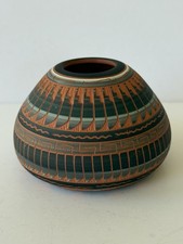 Native American Navajo Southwestern Carved Cl...