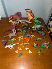 Large Lot 31 pc Of Vintage Dinosaur Toys - Largest is 9" Tall - Misc Makers
