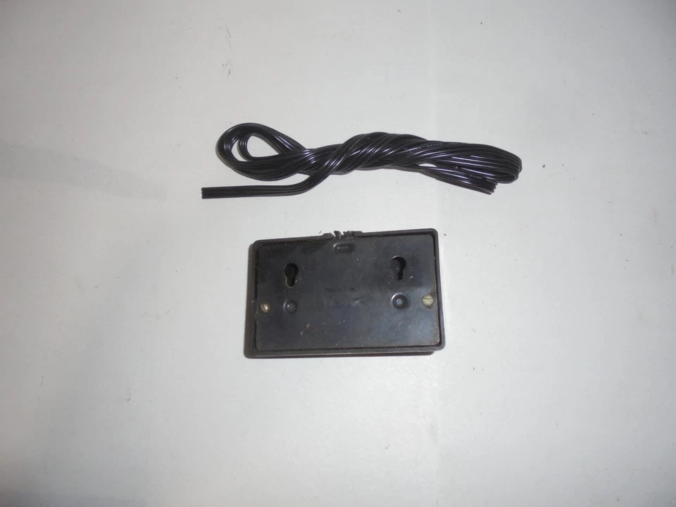 LIONEL CONTROL BUTTON VINTAGE POSTWAR FOR LOG LOADER AND MORE - Image 2 of 2