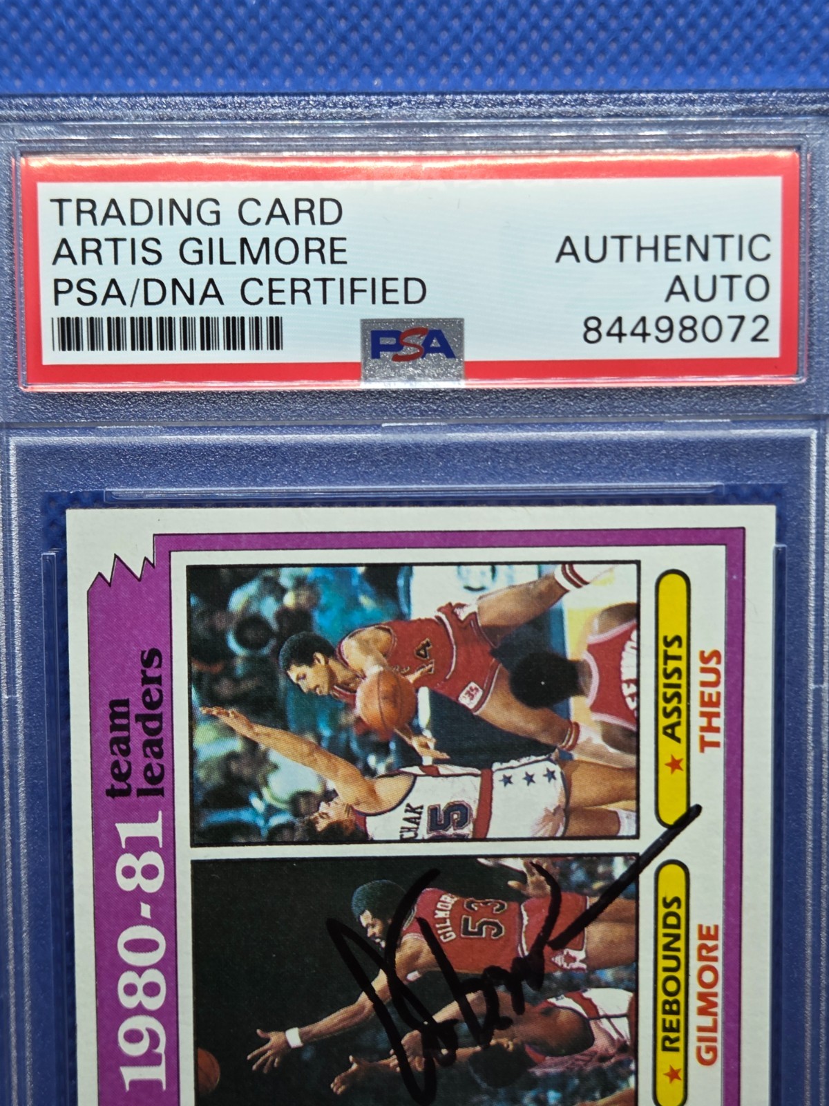 ARTIS GILMORE Autograph PSA DNA card CHICAGO BULLS Basketball auto #46 view 2