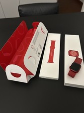 Apple Watch Series 8 41mm Cassa in Alluminio Rosso con Cinturino Sport Rosso