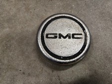 Gmc Truck 1967 1968 Horn Button Center Steering Wheel Cap 3-34 Chrome 3903807 Gmc Truck 1967 1968 Horn Button Center Steering Wheel Cap 3-34 Chrome 3903807