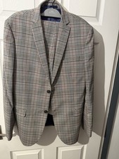 Men’s Suit