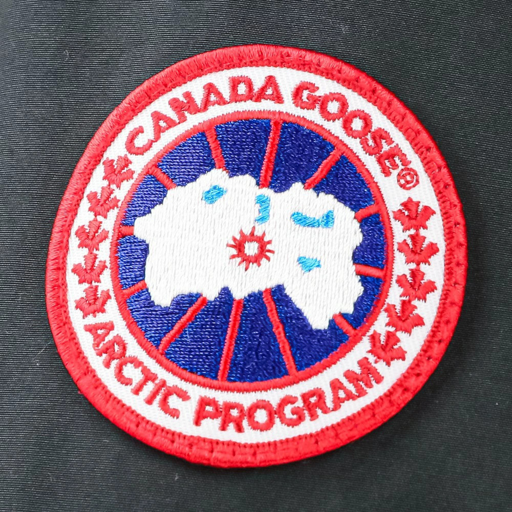 CANADA GOOSE RIDEAU hooded down coat 3800L Size S/P Black Women's clothing thumbnail 7