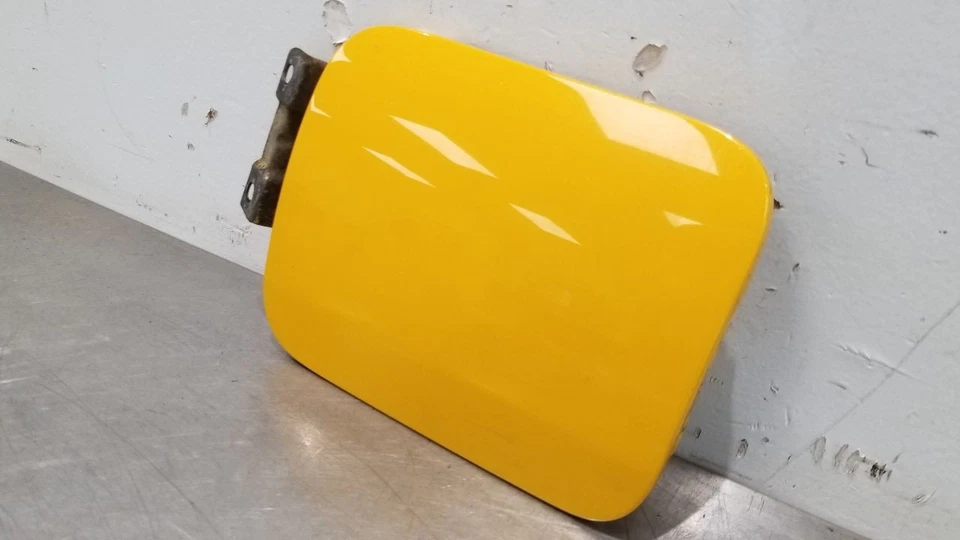 04 HONDA S2000 S2K AP2 PUERTA DE LLENADO DE COMBUSTIBLE TAPA DE GAS AMARILLO Foto 3 de 4