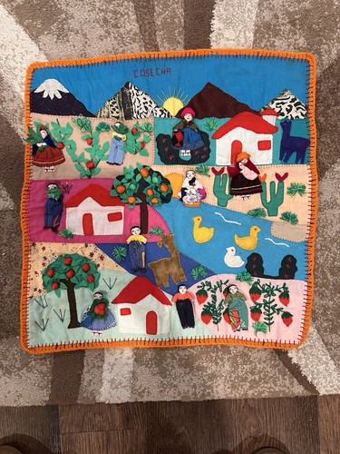 Vintage Rare 18.5 x 18.5" Peruvian Handmade 3D Quilted Blanket w Llamas & People - 第 1/2 張圖片
