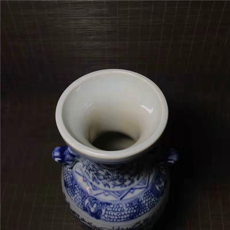 Chinese Hand-painted Blue and White Porcelain Double Happiness Double Ear Bottle