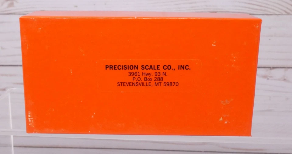 Precision Scale 10648, UTLX Narrow Frame Tank Car, Plastic Kit, HOn3 Scale - Image 2 of 4