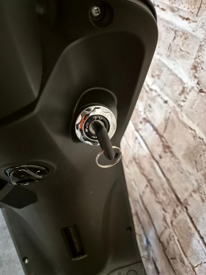 blu:s XT2000 STALKER 25km/h  Mofa E-Scooter Elektro Roller 25 - Bild 4 von 4