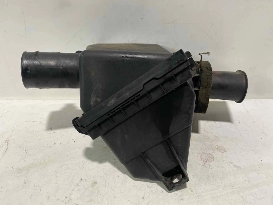 Purificador de aire Nissan Titan 04 05 06 Foto 2 de 4