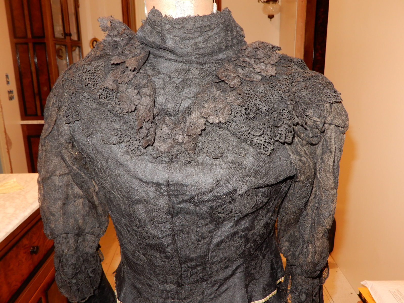 ANTIQUE 1800s 2 PC LACE COVERED BLACK JACKET AND … - image 2