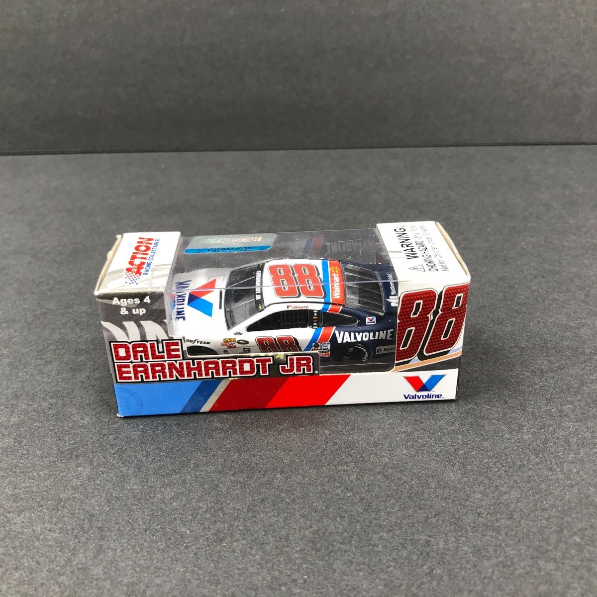 A0280】激レア ナスカー デイル・アーンハート・ジュニア #88 フィギュア A0280】激レア ナスカー デイル・アーンハート・ジュニア #88