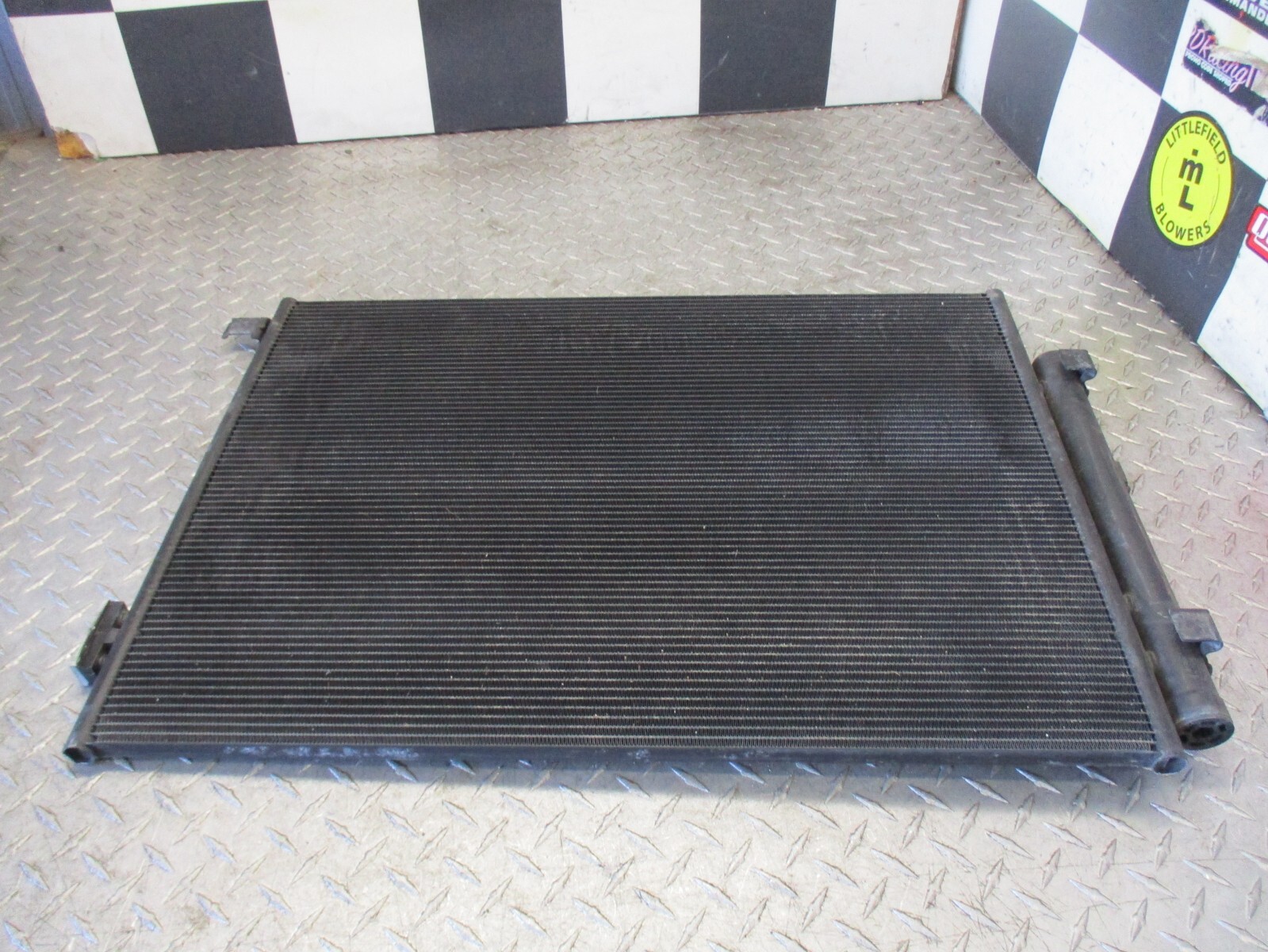 14-17 2017 Maserati Ghibli  16474837 A/C  CONDENSOR RADIATOR COOLER