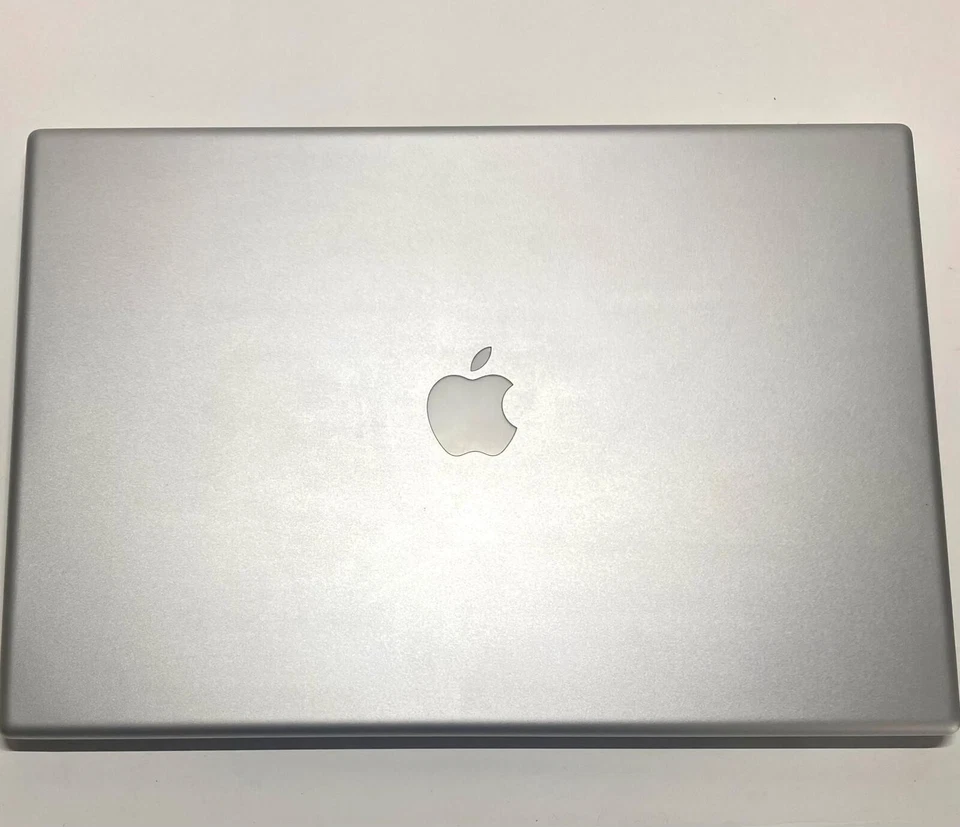 Apple MacBook Pro A1229 17" Laptop -  (Mid 2007) - Image 2 of 4