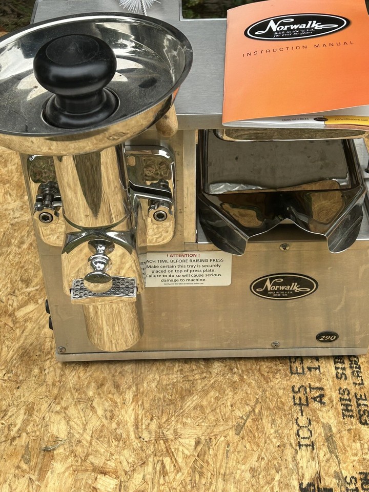 Norwalk Hydraulic Cold Press Juicer Model 290 Gerson Therapy Lightly
