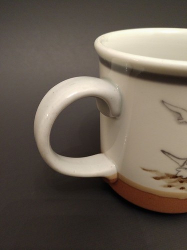 VNTG Otagiri Seashell Gull Mugs Pair Mid Century 2 Tone - Picture 4 of 6