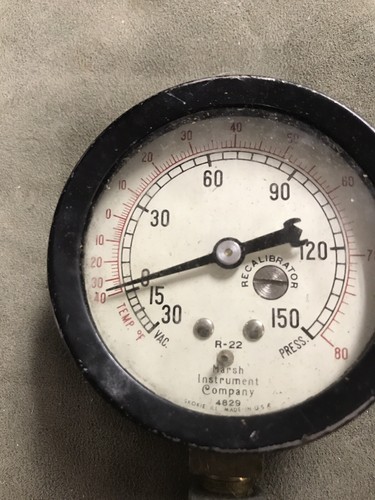 Marsh Instrument Co Pressure Gauge R-22, 150 Press - Picture 3 of 9