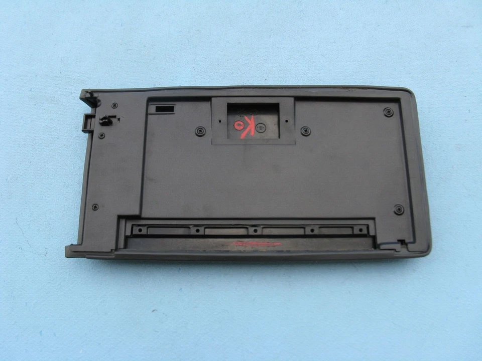 84 85 86 87 88 89 CHEVROLET CORVETTE C4 CONSOLE CENTRAL APOIO DE BRAÇO TAMPA DE APOIO DE BRAÇO NOVO - Imagem 3 de 4