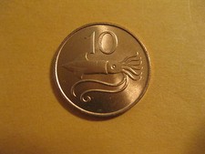 1981 Iceland Coin  10 Aurar  SQUID  cuttlefish beauty  animal coin Bull