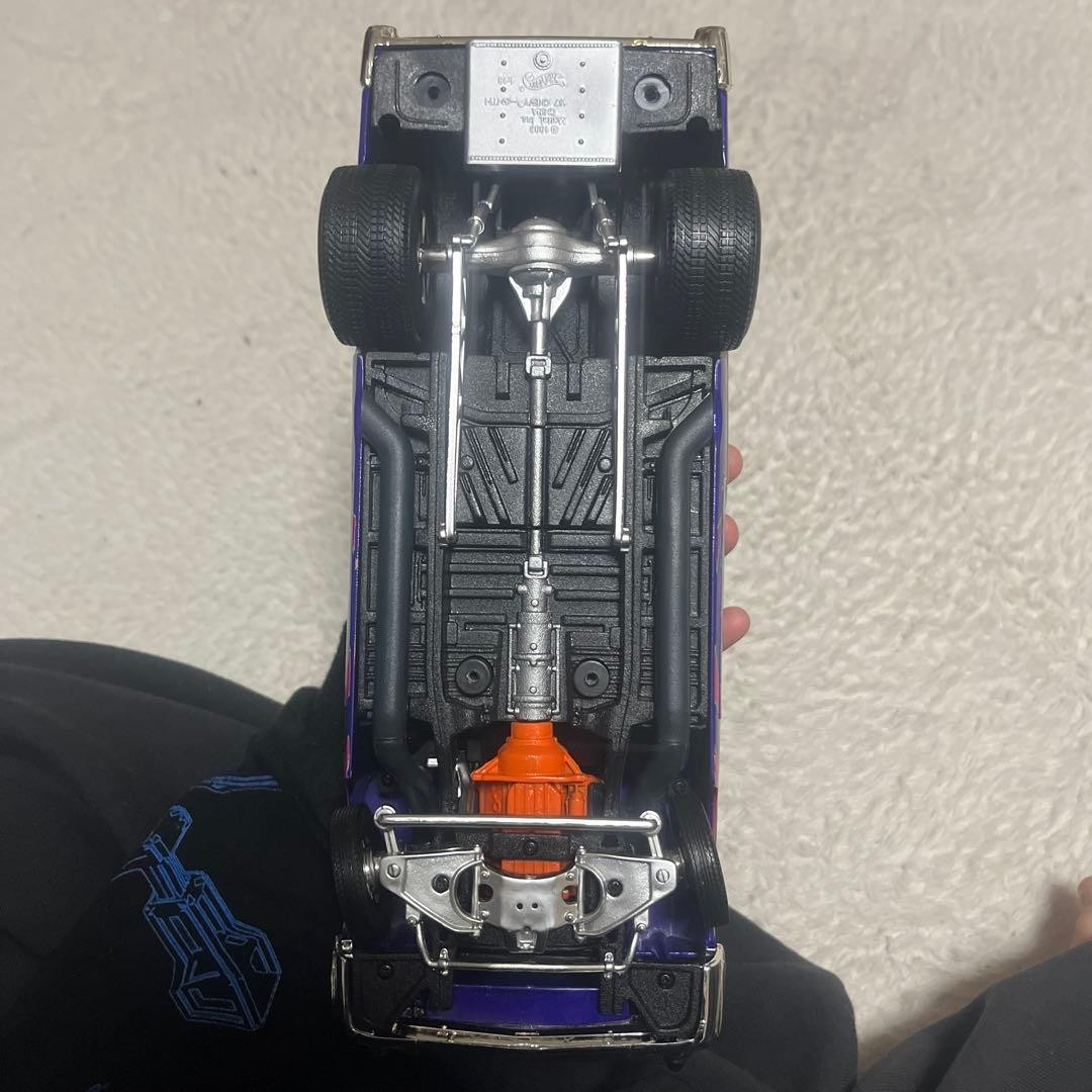 HotWHeeLs Chevrolet Custom '57Chevy 1/18