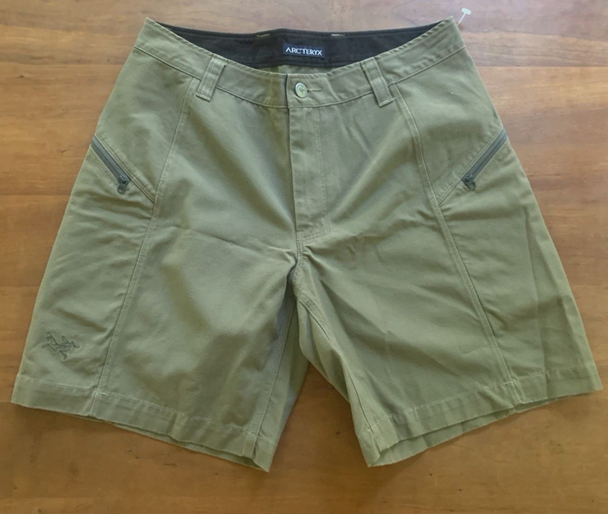 Pantaloncini Arc'teryx MARRONE in cotone Taglia 8 Tasche con zip 29" Nuovi (senza etichette)