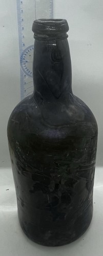 Awesome Antique Black Liquor Blown Glass Bottle 1700s Ribbed Top Great Patina! - Picture 3 of 10