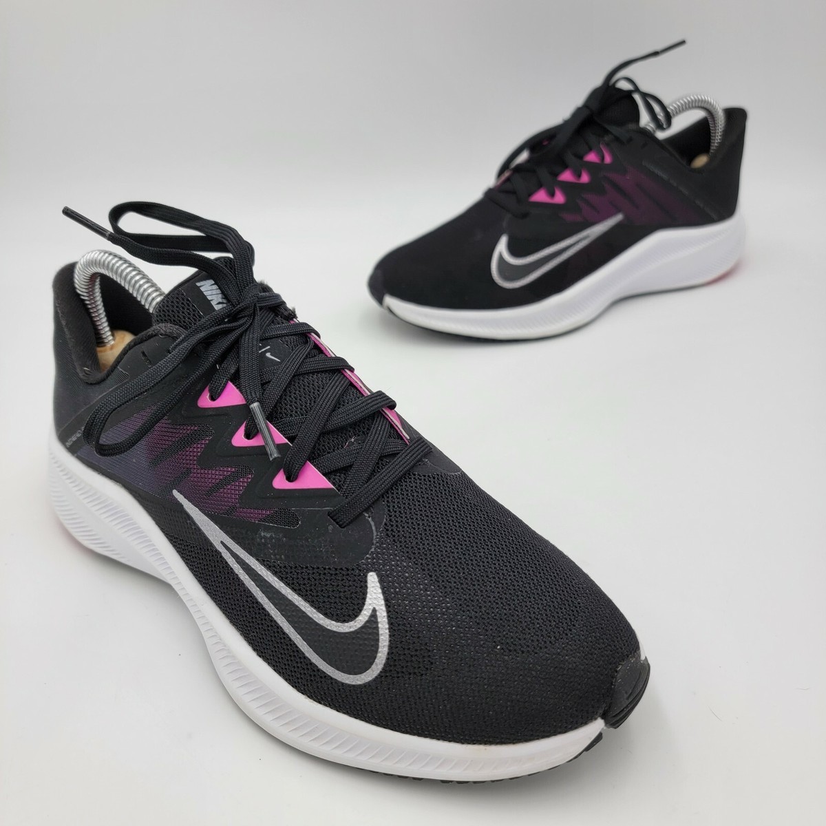 nike quest 3 pink and black
