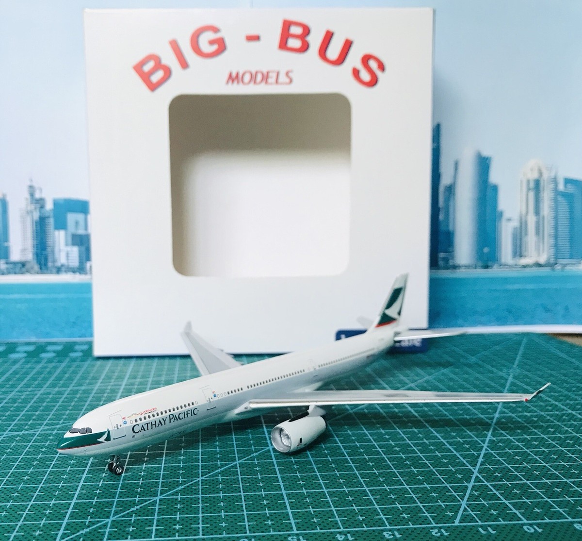 Cathay Pacific Aeroclassics 1:400 Airbus A330-342 Hong Kong Asia