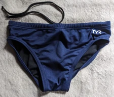 TYR Durafast Swim Brief Mens 28 Speedo Style Swimsuit Solid Navy Blue