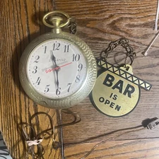 Spartus Corporation Backwards Bar Pocket Watch Wall Clock 1960's *Works*