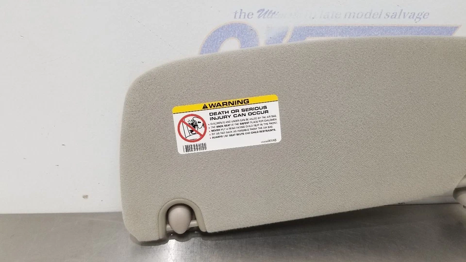 07 DODGE RAM 3500 CABINA CUÁDRUPLE PARASOL PASAJERO DERECHO GRIS Foto 2 de 4