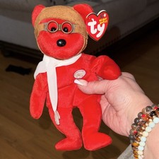 Ty Beanie Babies Red Bear with Cape in Display Case Ages 3 3-4 5-7 8-11 Years
