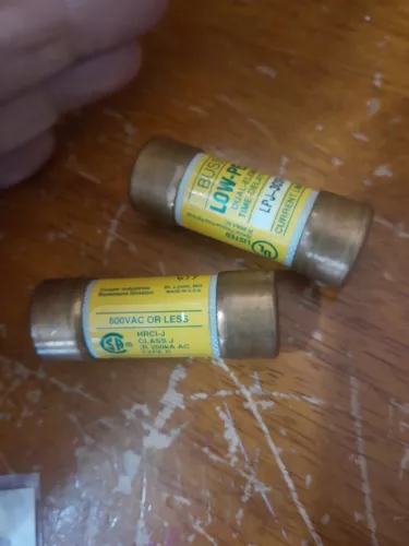 NEW Lot of 2 Buss Low Peak Dual element time delay fuse current limit # LPJ-30SP