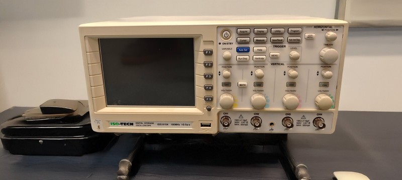 Automatic TFT LCD ISO-TECH Digital Storage Oscilloscope 100Mhz, 4Ch - IDS8104