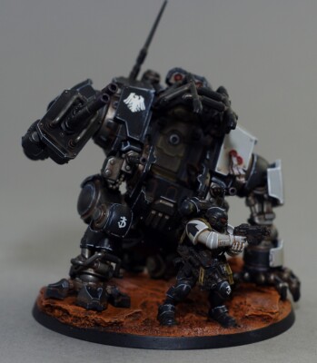 Ultramarines invictor tactical warsuit Paint him was a lot fun but since i dont run him in my list i am selling him on e-bay what u think i can get for