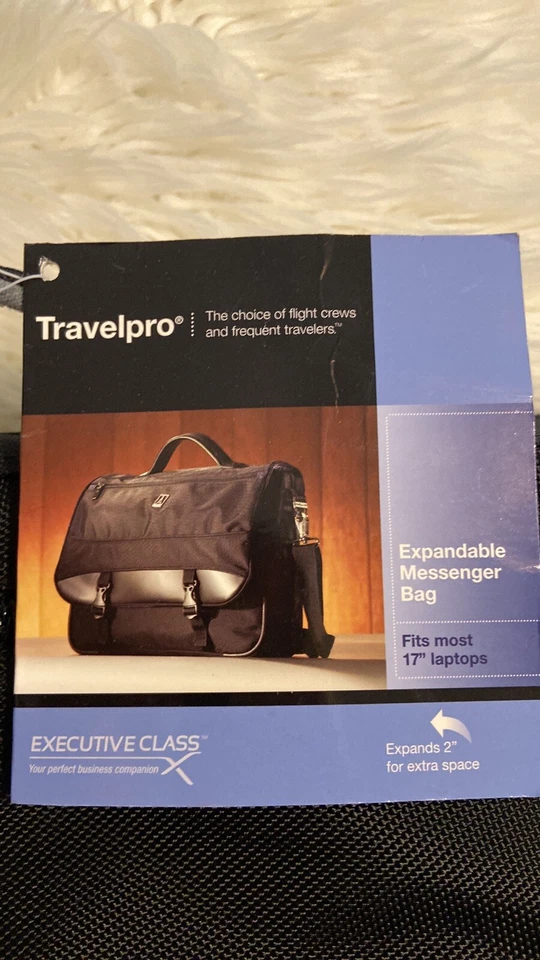 TRAVELPRO Black Men's BagExpendable Messenger Bag wide17/18" lengths 13/14" - Image 3 of 4
