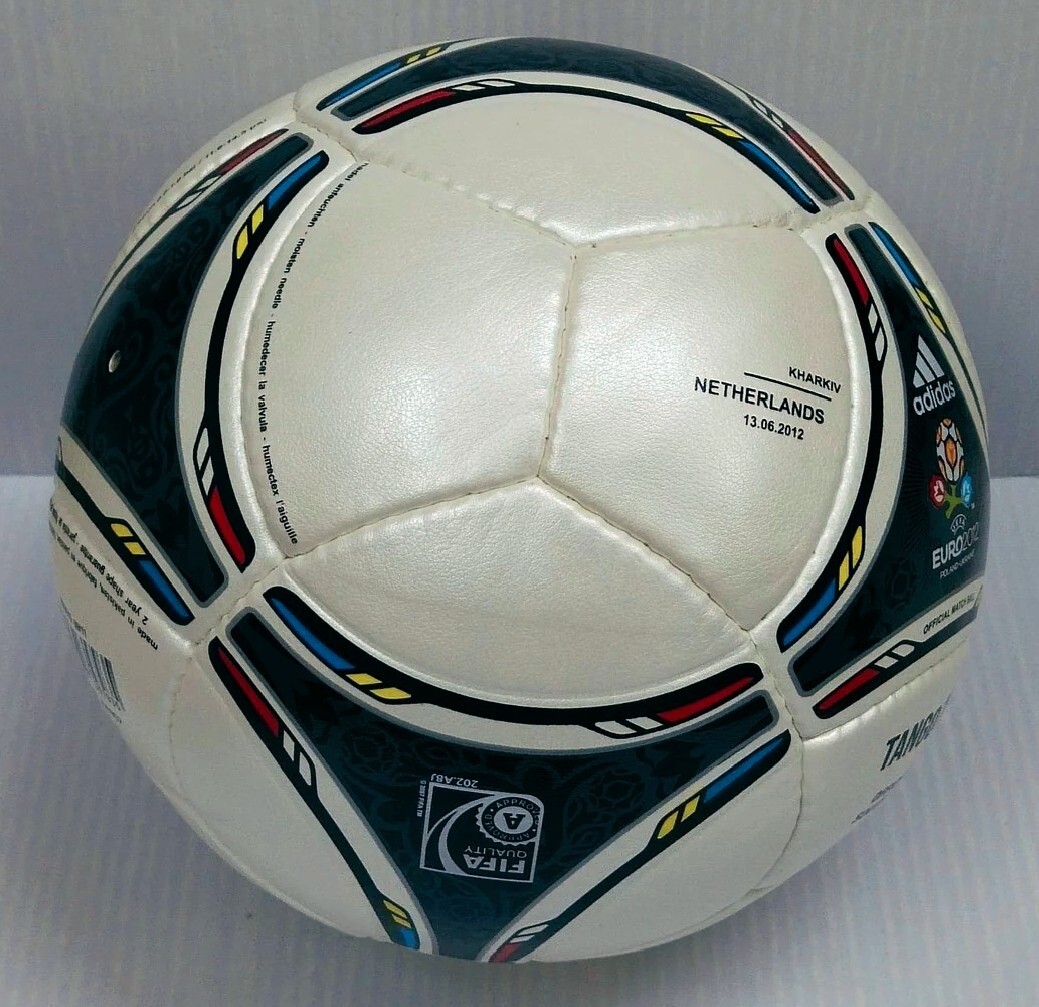 adidas Tango 12 UEFA Euro 2012 Official Match Ball X16857 RARE