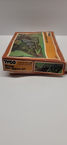 Tyco HO 33-Piece Bridge and Trestle Set, Model 909:350 (In Original Box) Trains - Picture 3 of 4