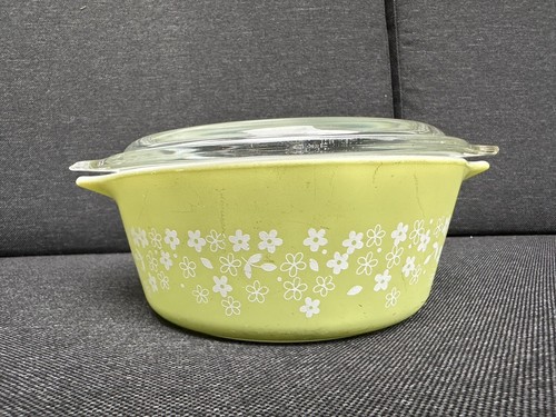 Vintage Pyrex Green Spring Blossom Baking Dish & Lid 750ml 472-B Crazy Daisy - Picture 3 of 17