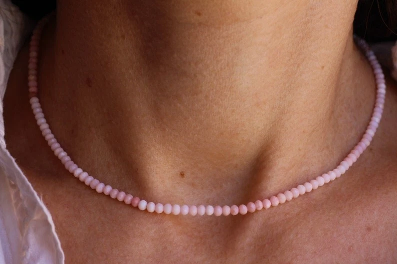 Delicados collares de piedras preciosas redondas facetadas de ópalo rosa piedra de nacimiento de octubre 24"" Foto 3 de 4