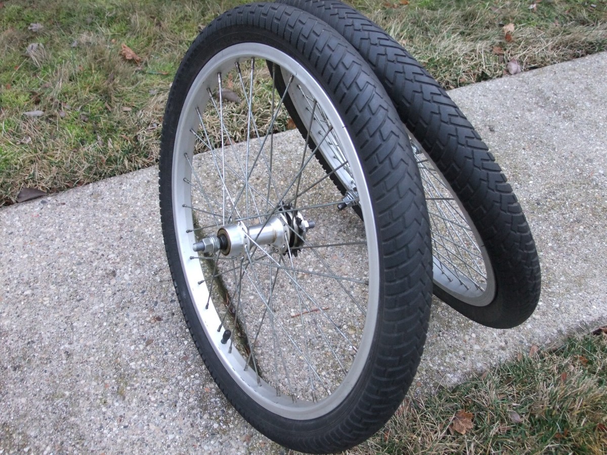 1990's Wheel Set, Powerlite Hubs, 3/8