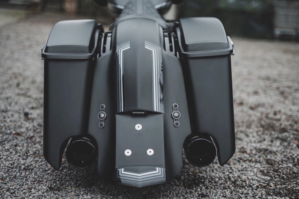 HARLEY-DAVIDSON "TUCKKER" RUNNING/BRAKE/TURN SIGNALS - TAILLIGHT TOURING BAGGER - Image 2 of 4