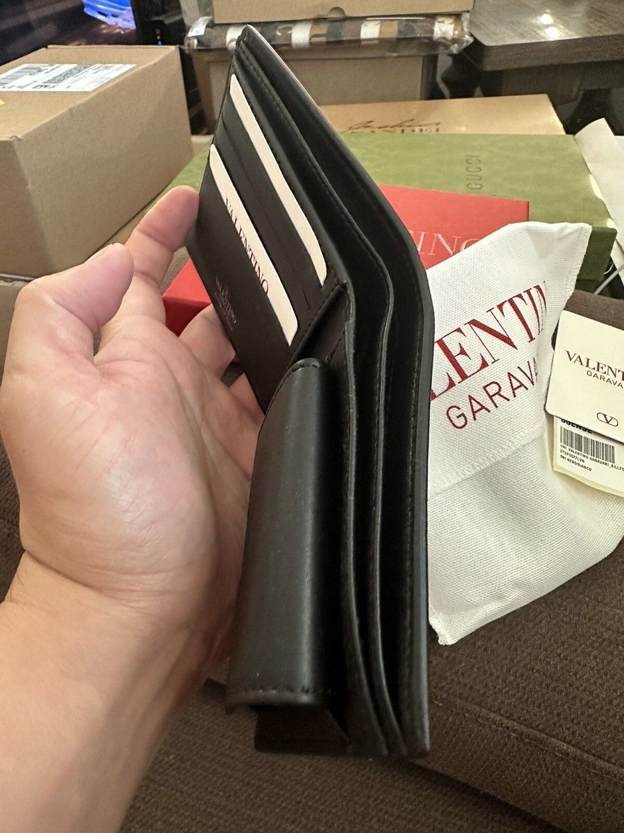NWB Valentino Garavani Bifold Men's Wallet P0577LVN 0NI NERO NWB Valentino Garavani Bifold Men's Wallet P0577LVN 0NI NERO